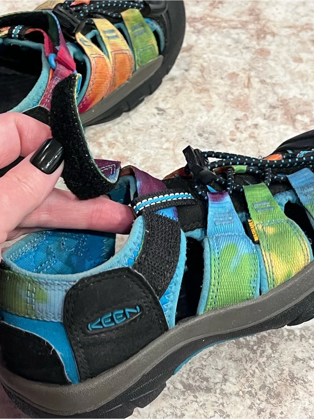 Keen Little Kids' Newport H2 Rainbow Tie Dye Sz 2